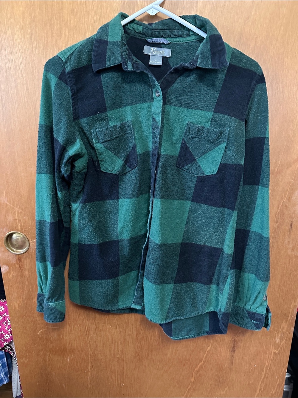 Natural Reflections Green and Black Plaid Button-Down Shirt